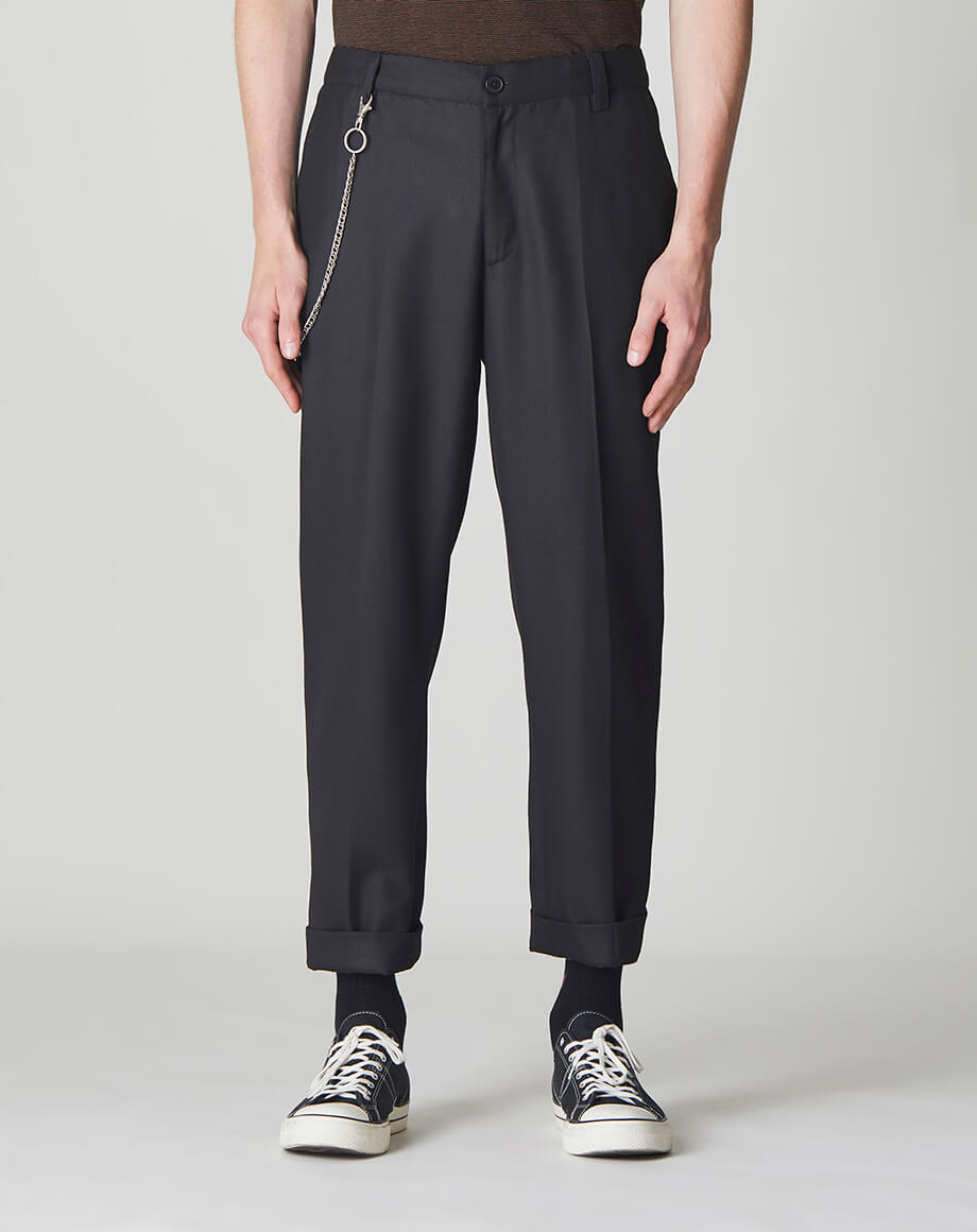 Buy Dennis Lingo Men Black Tapered Fit Cargos Trousers - Trousers for Men  17461980 | Myntra
